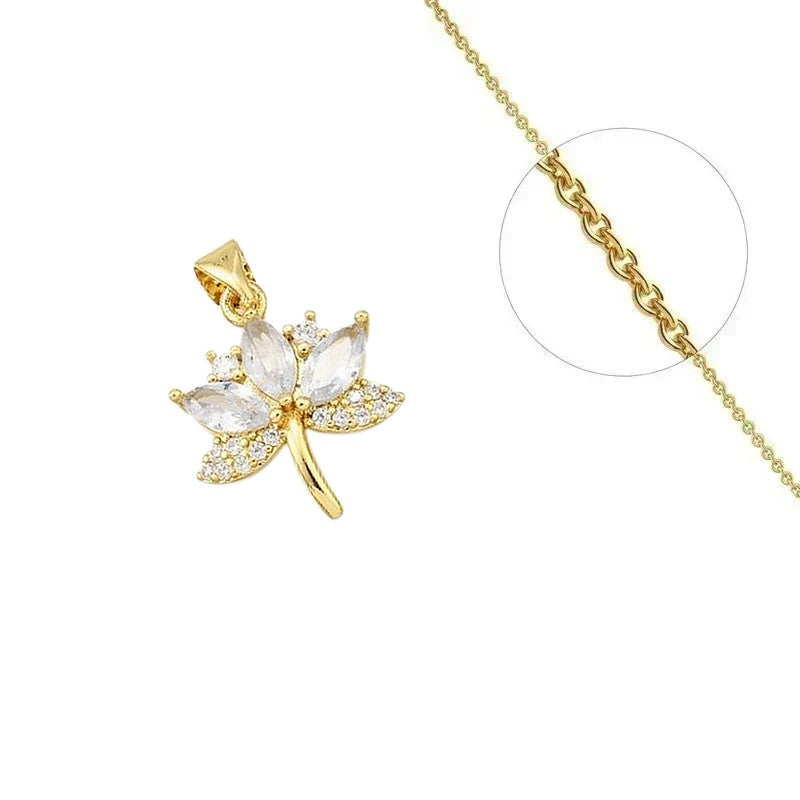 Collier doré chaîne et pendentif feuille de cannabis blanc orné de zirconiums sertis