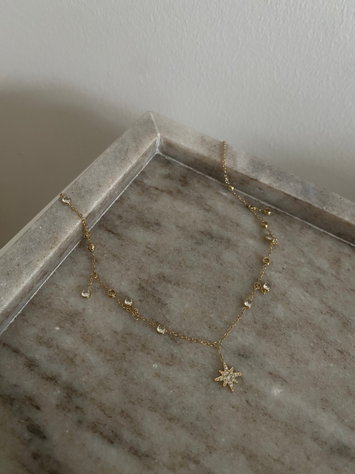 COLLIER STORMI