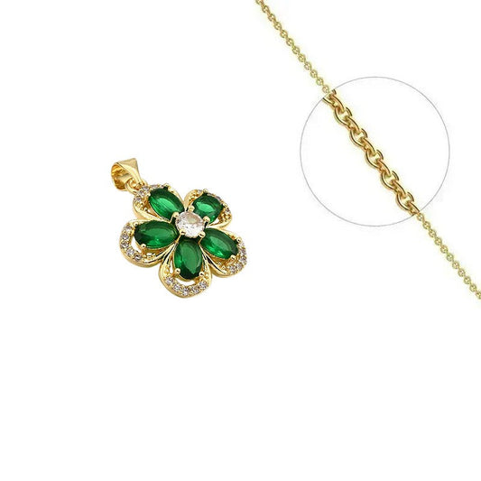 Collier doré chaîne et pendentif fleur vert zirconiums sertis
