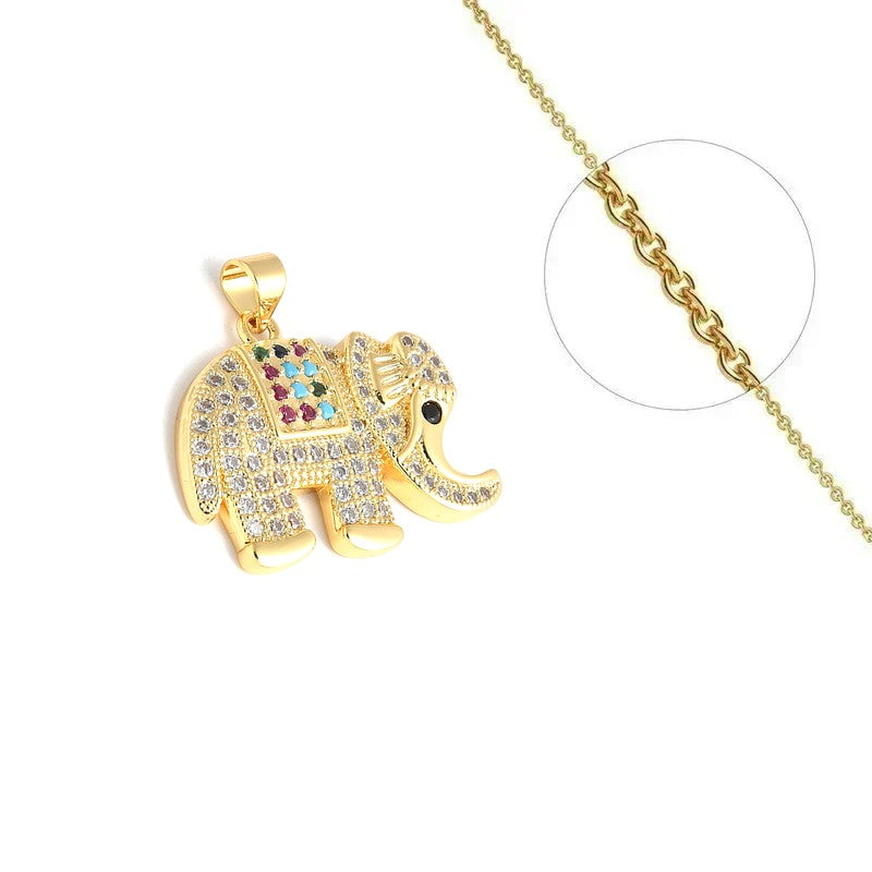 Collier doré chaîne et pendentif éléphant zirconiums couleurs sertis