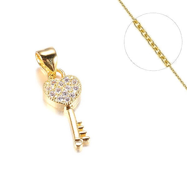 Collier chaine et pendentif zircon cubique clé