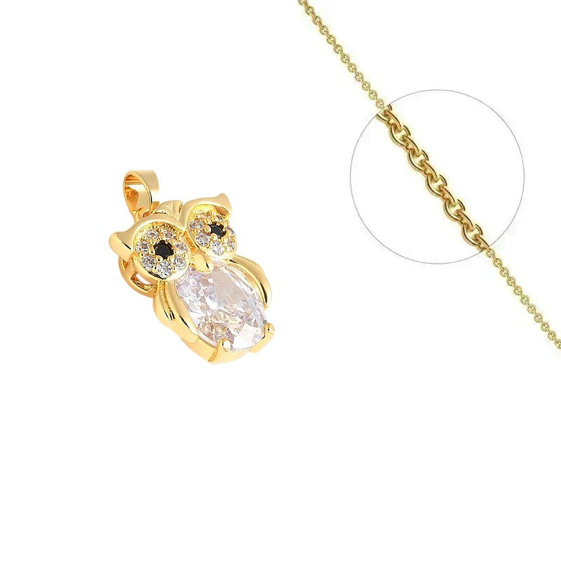 Collier doré chaîne et pendentif chouette hibou orné de zirconiums sertis