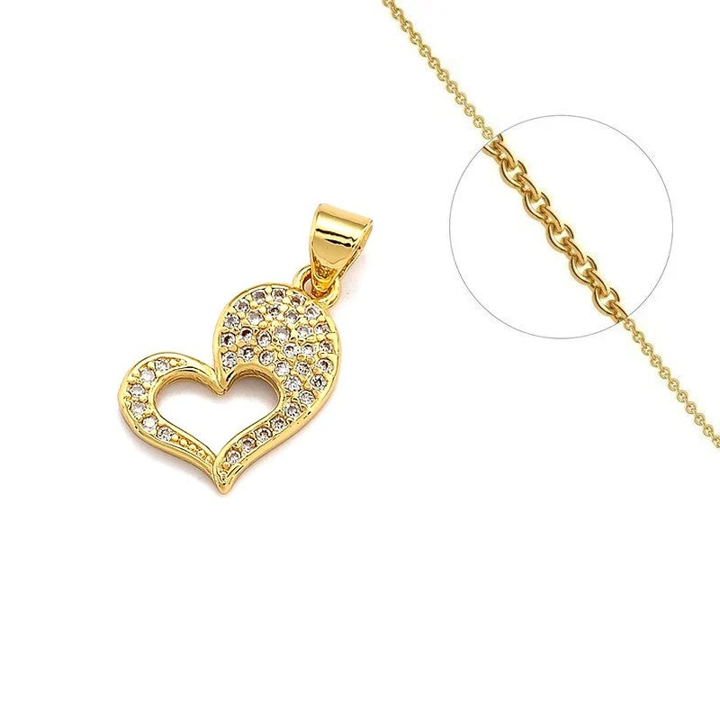 Collier chaîne et son pendentif cœur serti de zirconiums